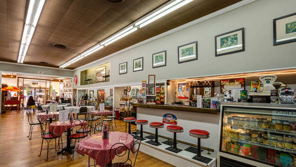 The Meeting Place Ice Cream Shop, Morristown TN October 2015